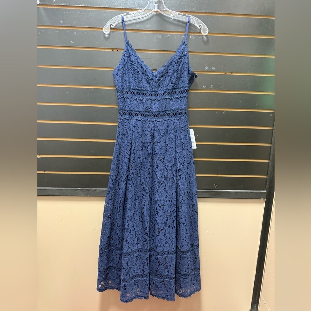 NWT NSR Napean Sea Rd Navy Lace Midi Dress Size M Side Zip - Picture 1 of 7